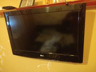 Телевизор LG + приставка