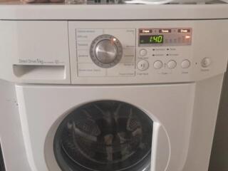 Продам стиральную машину автомат.