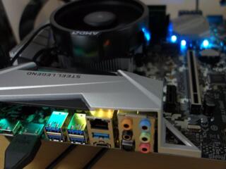 ASRock B450 Steel Legend + Ryzen 5-2400G + 4gb DDR4 + SSD 120gb M. 2.