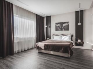 Оренда котеджу в центрі Аркадії зі своєю терасою та джакузі