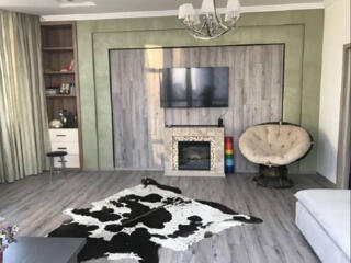 Предлагается к продаже трехкомнатная квартира Французской бульваре. ..