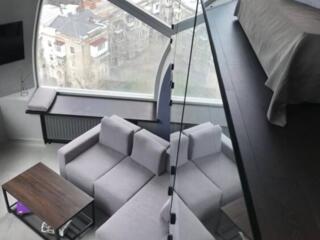 Предлагается к продаже шикарная 4к комнатная квартира на Французском .