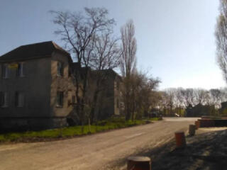 В продаже отдельно стоящее здание, находится на трассе ...