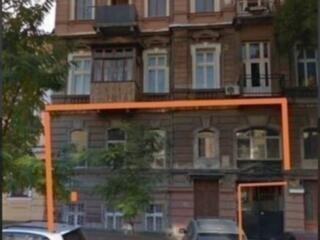 Продам вместе 5 комнатную квартиру в Одессе на Троицкой в доме из ...