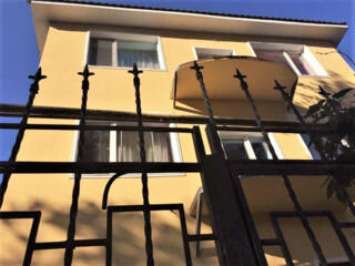 Продам 3-этажный дом на 16 станции Большого Фонтана, возле моря. ...