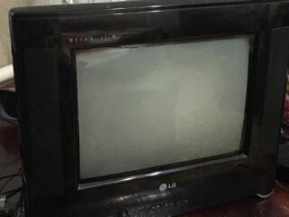 Телевизор LG Ultra.