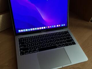 Macbook Pro 2016 13'' / i5 / 8Gb RAM / 128Gb SSD