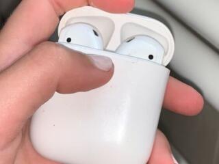 AirPods