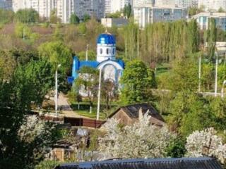 Трехкомнатная на Пентагоне (возле Гаранта) в сером варианте 4/9этаж