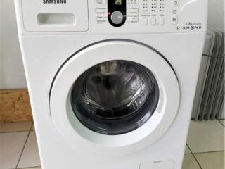 Продаю стиральную машинку - автомат фирмы : Samsung. В центре