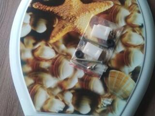 Продам крышки на унитаз, раковина в комплекте, унитаз на время ремонта