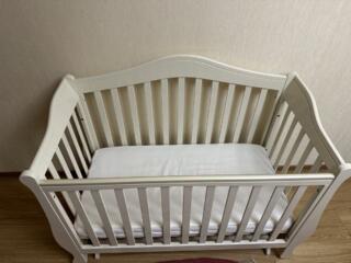 Продам кроватку