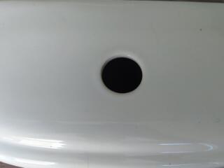 Продам крышки бачка. Куплю бачок с креплением 165-175