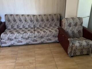 Софа 2 кресла, 2000 рублей.
