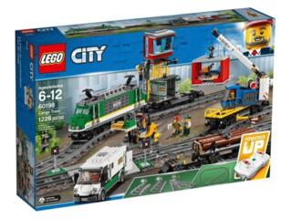 Продам LEGO поезд.