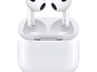 AirPods новые.