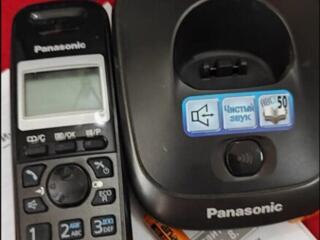 Телефон PANASONIC KX-TG 2511UA, практически новый. Хороший комплект.