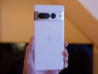 Новый Google Pixel 7 Pro.