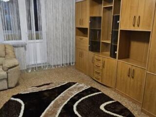 Сдаётся однокомн. квартира. Район ТЦ"ДИК", ЦЕНТР СВЯЗИ. Мебель. Техн.