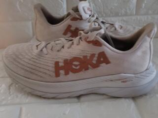 Продам кроссовки HOKA, размер 41