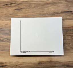 Apple MacBook Air 13,6 M2 2022 8ГБ SSD 256g