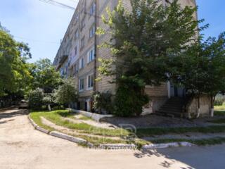 Se vinde apartament cu o suprafață de 86 m2, în centrul com.Băcioi ...