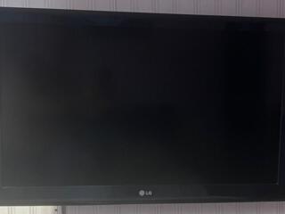 Телевизор LG 43" - 109 см