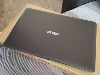 Ноутбук ASUS D540Y