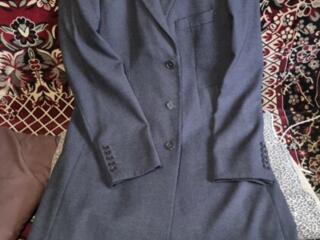 Дешево. Фирменные пальто, куртки, рубашки, галстуки, костюмы, брюки