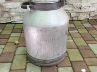 Продам бидоны из алюминия, бутыли 10л.