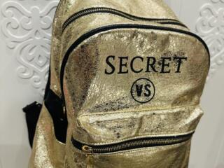 Продам брендовый рюкзак