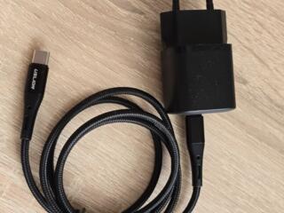 USB кабель и зарядное устройство