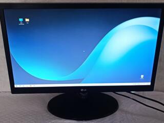 22" LG 22M38A-BB, 1920x1080. LED