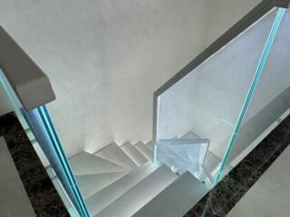 Все виды внутренних и наружных лестниц любой формы и сложности.