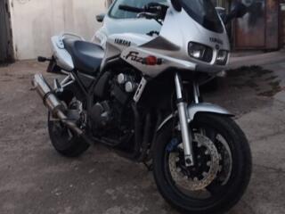 Продам Yamaha fzs 600, 2000год