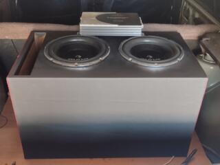 Продам мощный сабвуфер с усилителем