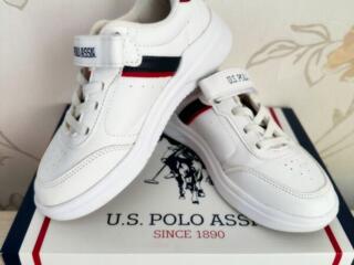 Продаю кроссовки U. S. Polo Asnn