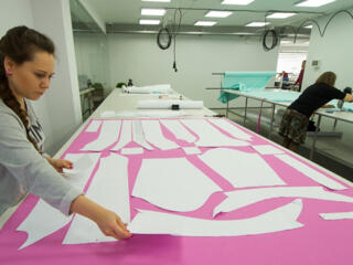 Закройщик, Помощник закройщика