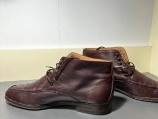 Кожаные ботинки