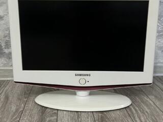 Продам телевизор Samsung LE23R71W