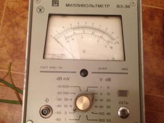 Куплю корпуса от вольтметров В3-38. и подобные.