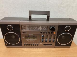 Магнитола Grundig RR3500.