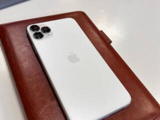 Продам iPhone 11 Pro Max 64Gb