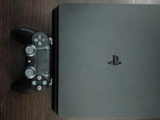 PS4 slim 1TB