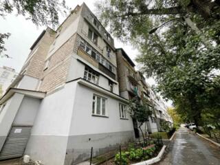 Apartament cu 3 camere, 63 m², Botanica.