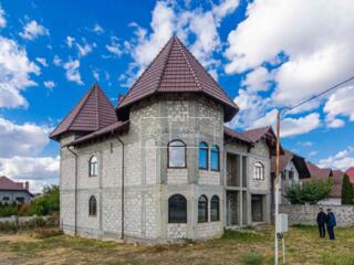 Vă propunem spre vânzare casă în 2 nivele, amplasată în sect. ...