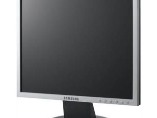 Продается монитор SAMSUNG SyncMaster 940N