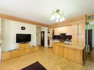 Vă propunem spre chirie apartament cu 2 odăi și living, amplasat în ..