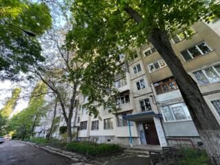 3-х комнатная квартира, 68 м², Ботаника.