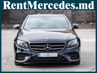 VIP TAXI Mercedes-Benz albe/negre (белые/черные)